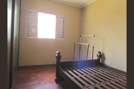 Casa para alugar com 120m², 3 quartos e 2 vagasQuarto 2