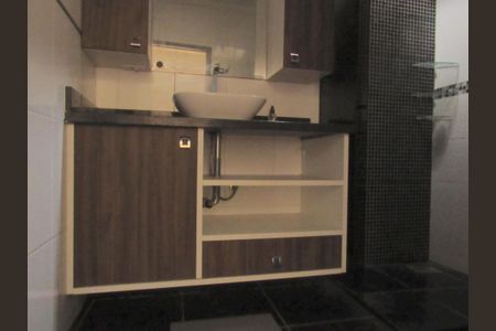 Casa para alugar com 120m², 3 quartos e 2 vagasBanheiro