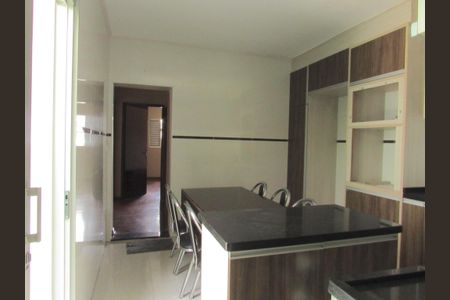 Casa para alugar com 120m², 3 quartos e 2 vagasCozinha