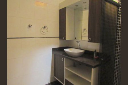 Casa para alugar com 120m², 3 quartos e 2 vagasBanheiro