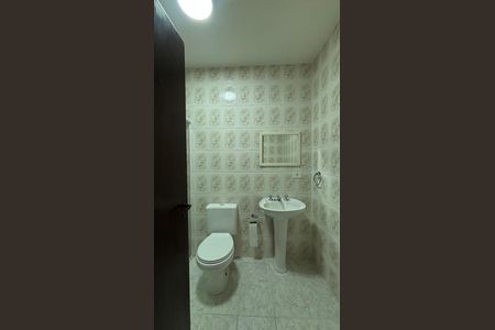 Casa para alugar com 120m², 2 quartos e 4 vagasBanheiro