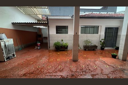 Casa para alugar com 120m², 2 quartos e 4 vagasQuintal