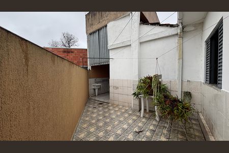 Casa para alugar com 120m², 2 quartos e 4 vagasQuintal