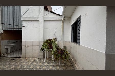 Casa para alugar com 120m², 2 quartos e 4 vagasQuintal
