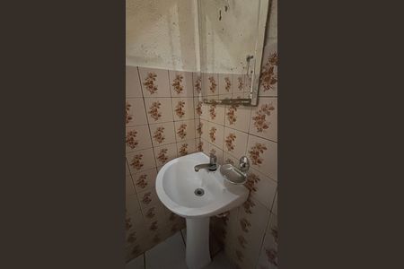 Casa para alugar com 120m², 2 quartos e 4 vagasBanheiro
