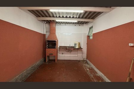 Casa para alugar com 120m², 2 quartos e 4 vagasQuintal - Churrasco