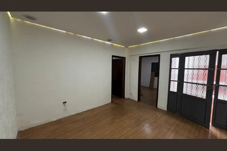 Casa para alugar com 120m², 2 quartos e 4 vagasSala