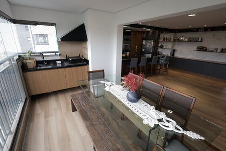 Apartamento à venda com 128m², 3 quartos e 3 vagasSacada