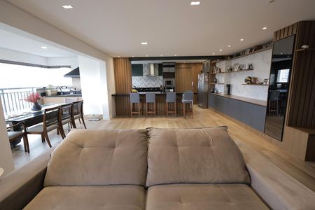 Sala de apartamento à venda com 3 quartos, 128m² em Vila Gilda, Santo André