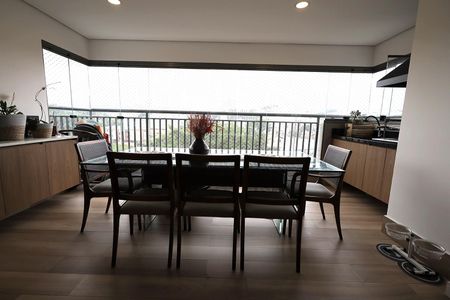 Apartamento à venda com 128m², 3 quartos e 3 vagasSacada