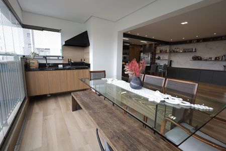 Apartamento à venda com 128m², 3 quartos e 3 vagasSacada