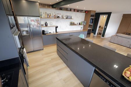 Apartamento à venda com 128m², 3 quartos e 3 vagasCozinha