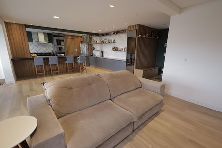 Sala de apartamento à venda com 3 quartos, 128m² em Vila Gilda, Santo André
