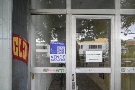 Apartamento à venda com 95m², 2 quartos e sem vaga Apartamento à venda com 95m², 2 quartos e sem vagaFachada