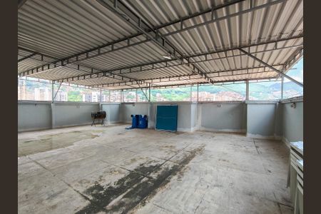 Apartamento para alugar com 99m², 2 quartos e 1 vagaÁrea comum - Salão de festas