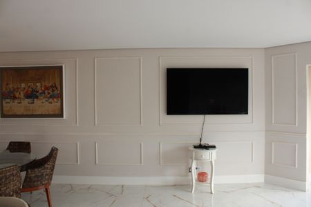 Apartamento à venda com 114m², 2 quartos e 2 vagasSala