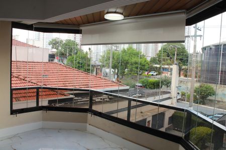 Apartamento à venda com 114m², 2 quartos e 2 vagasVaranda