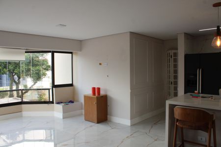 Apartamento à venda com 114m², 2 quartos e 2 vagasSala