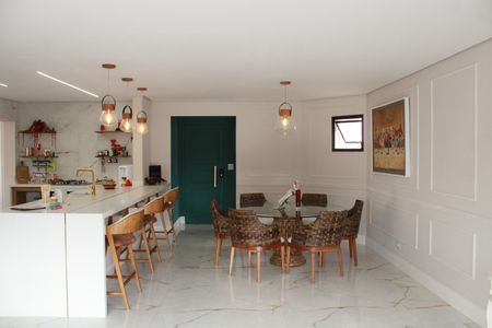 Apartamento à venda com 114m², 2 quartos e 2 vagasSala