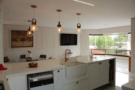 Apartamento à venda com 114m², 2 quartos e 2 vagasCozinha