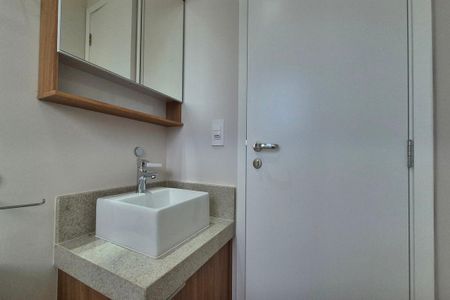 Apartamento para alugar com 80m², 2 quartos e 2 vagasBanheiro