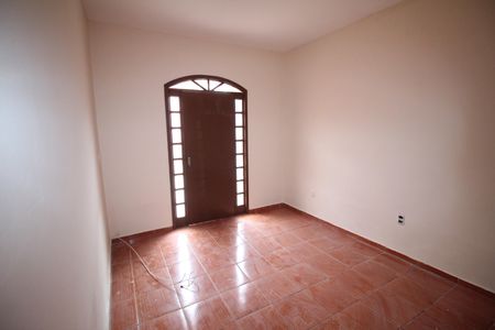 Sala de casa à venda com 2 quartos, 475m² em Novo Eldorado, Contagem