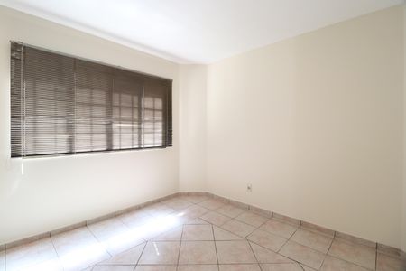 Sala 3 de casa para alugar com 4 quartos, 209m² em Jardim Karaíba, Uberlândia