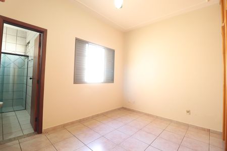 Casa para alugar com 209m², 4 quartos e 4 vagasSuíte 2