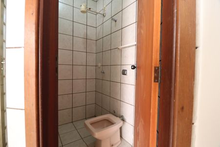 Casa para alugar com 209m², 4 quartos e 4 vagasBanheiro de Serviço