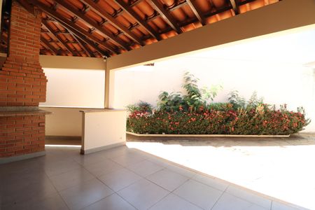 Casa para alugar com 209m², 4 quartos e 4 vagasÁrea Externa