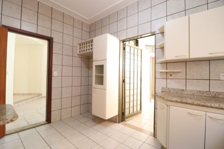 Casa para alugar com 209m², 4 quartos e 4 vagasCozinha