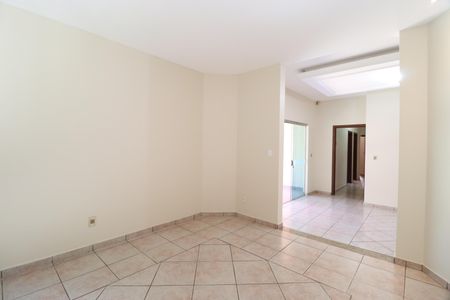 Casa para alugar com 209m², 4 quartos e 4 vagasSala 3