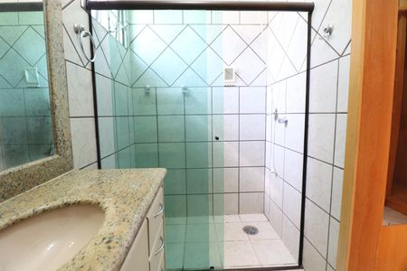 Casa para alugar com 209m², 4 quartos e 4 vagasBanheiro da Suíte 1