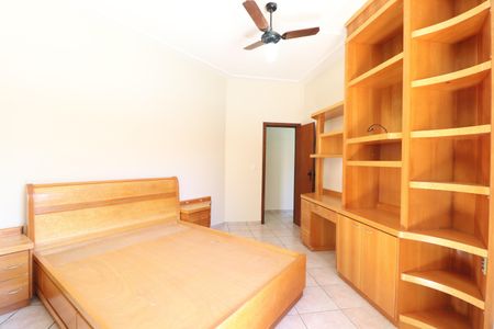 Casa para alugar com 209m², 4 quartos e 4 vagasSuíte 1