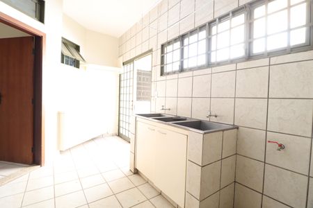 Casa para alugar com 209m², 4 quartos e 4 vagasÁrea de Serviço