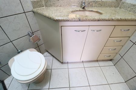 Casa para alugar com 209m², 4 quartos e 4 vagasBanheiro Social