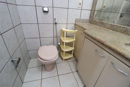 Casa para alugar com 209m², 4 quartos e 4 vagasBanheiro da Suíte 1