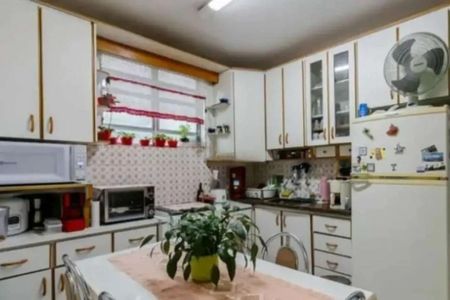 Foto 02 de casa à venda com 2 quartos, 190m² em Sacoma, São Paulo