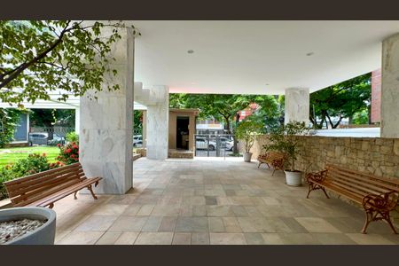 Apartamento à venda com 120m², 2 quartos e 1 vagaEntrada