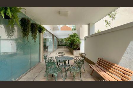 Apartamento à venda com 120m², 2 quartos e 1 vagaÁrea comum