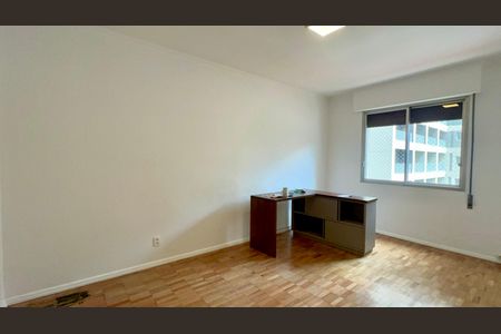Apartamento à venda com 120m², 2 quartos e 1 vagaSuite