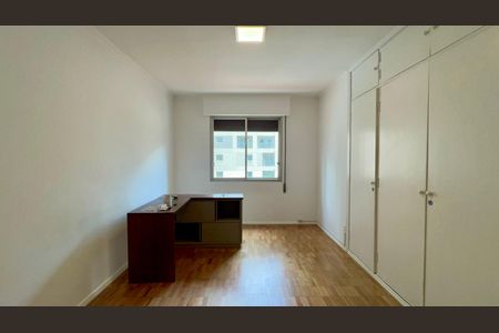 Apartamento à venda com 120m², 2 quartos e 1 vagaSuite