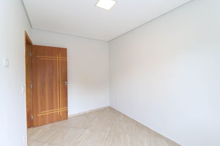 Casa para alugar com 74m², 2 quartos e sem vaga