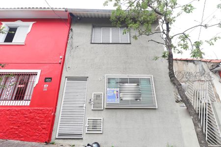 Casa para alugar com 74m², 2 quartos e sem vaga