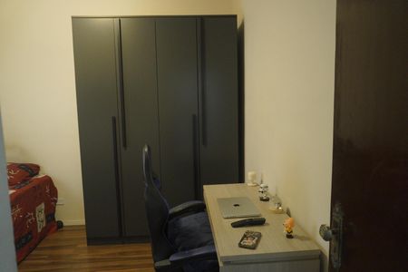 Casa de condomínio à venda com 108m², 3 quartos e 2 vagasQuarto