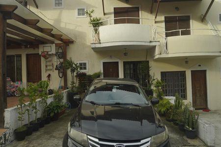 Casa de condomínio à venda com 108m², 3 quartos e 2 vagasFachada