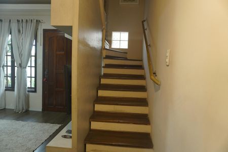 Casa de condomínio à venda com 108m², 3 quartos e 2 vagasSala