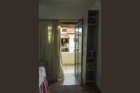 Casa de condomínio à venda com 108m², 3 quartos e 2 vagasQuarto