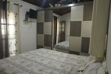 Casa de condomínio à venda com 108m², 3 quartos e 2 vagasQuarto