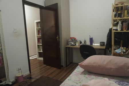 Casa de condomínio à venda com 108m², 3 quartos e 2 vagasQuarto